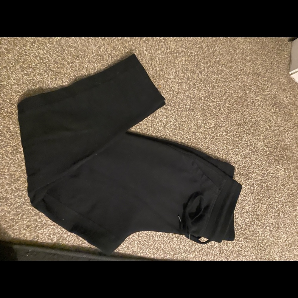 Black women’s Champion sweats